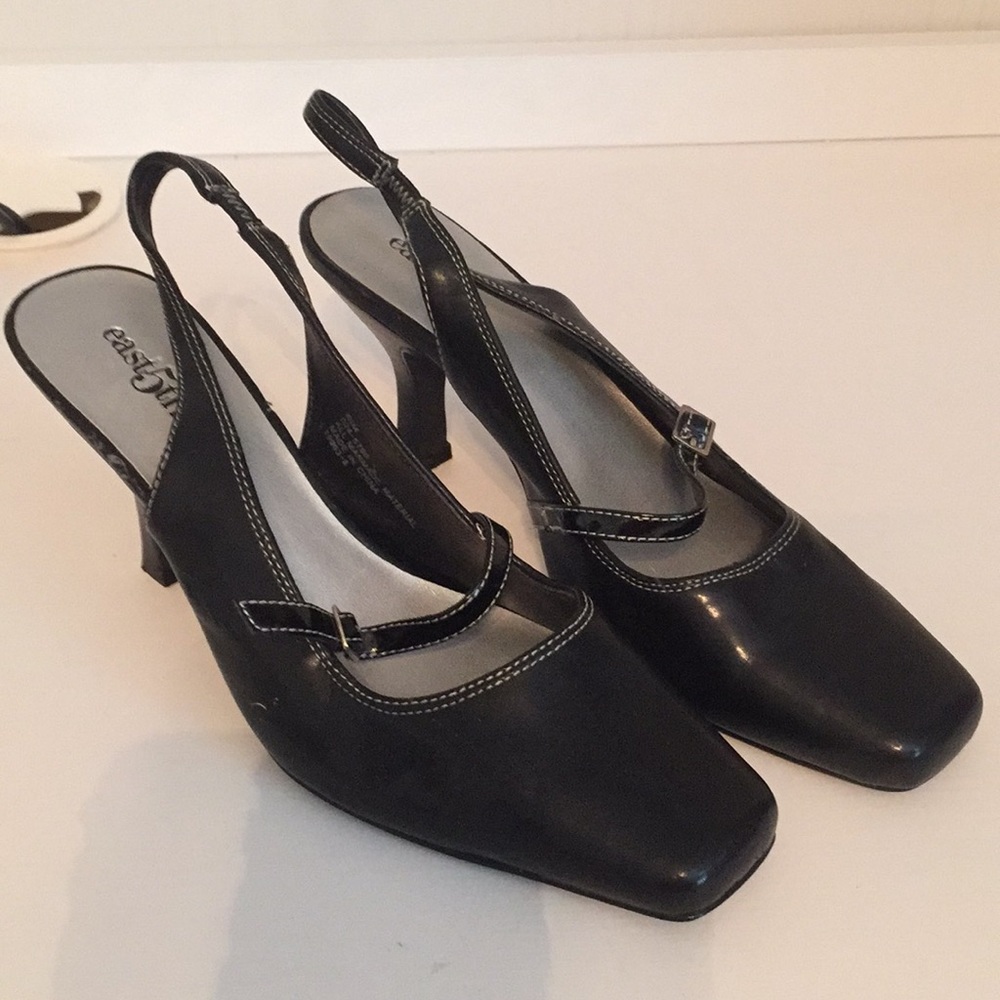 Women’s dress shoes